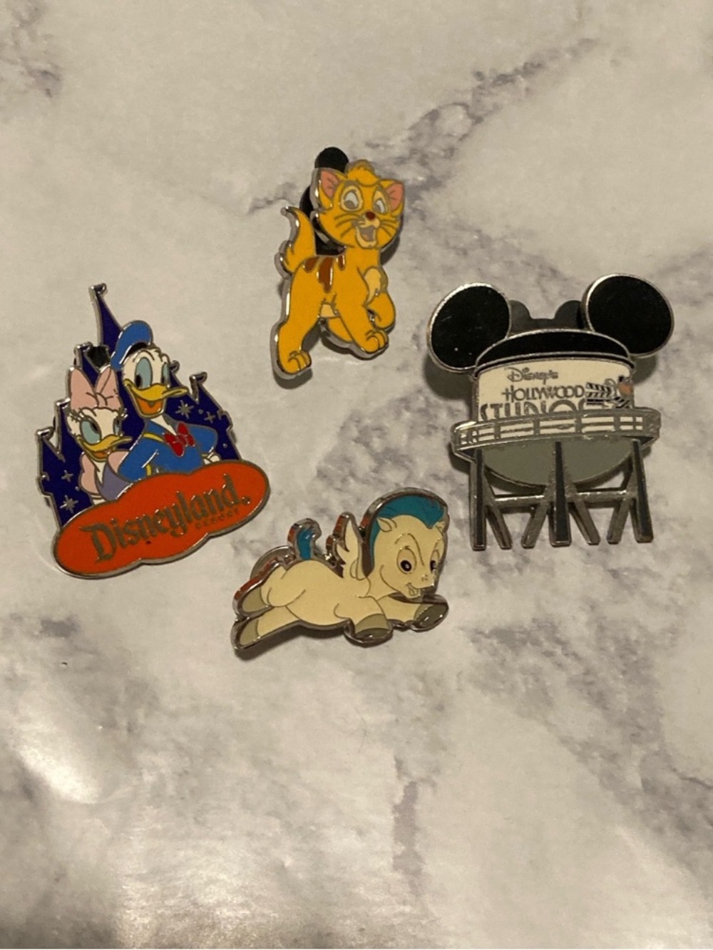 Disney Pins Set